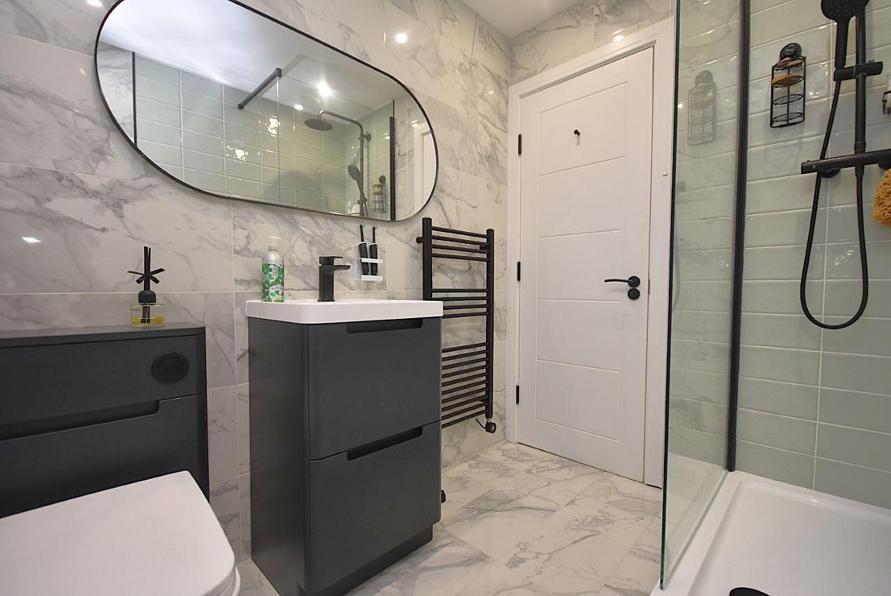 Flat 4, 76 Connaught Road, Cardiff, CF24 3PX